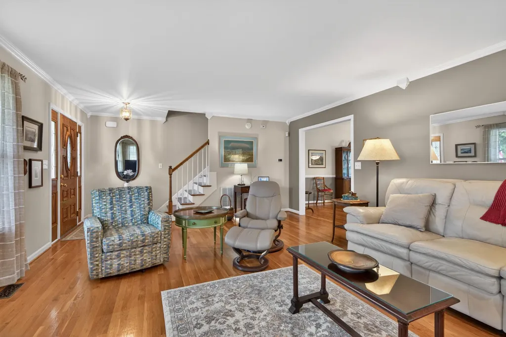 839 Eagle Crest Drive Versailles KY 40383