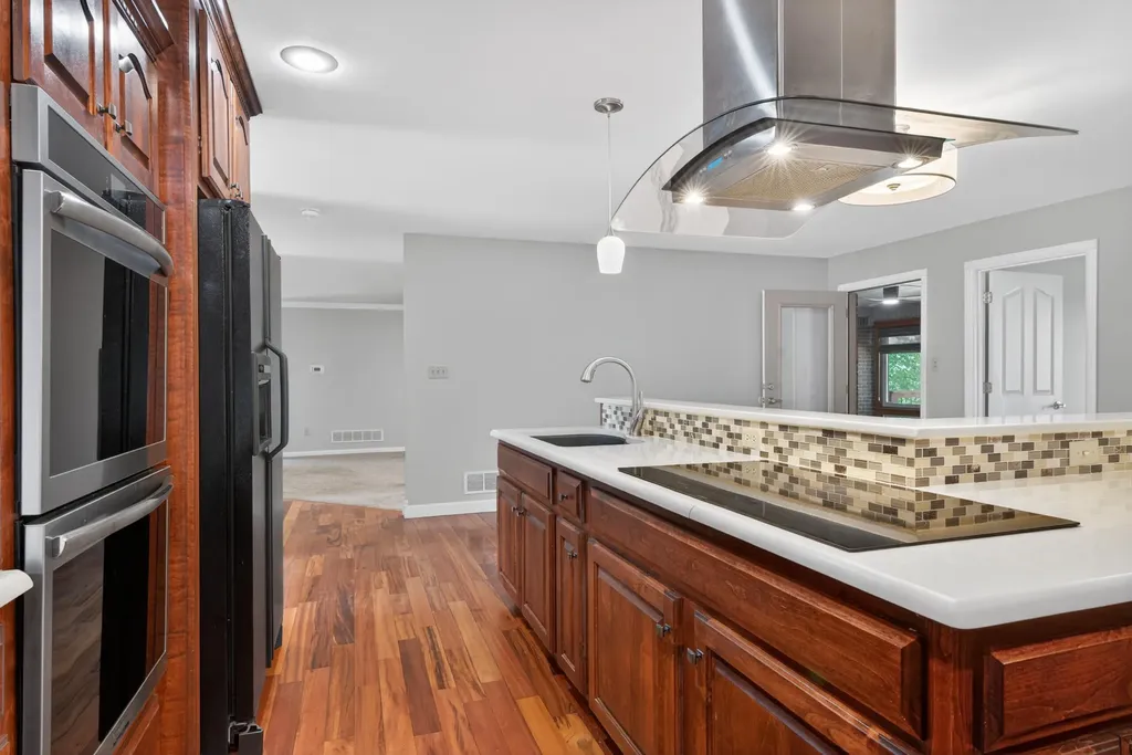 725 Sovereign Drive Richmond KY 40475