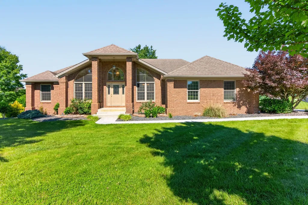 725 Sovereign Drive Richmond KY 40475