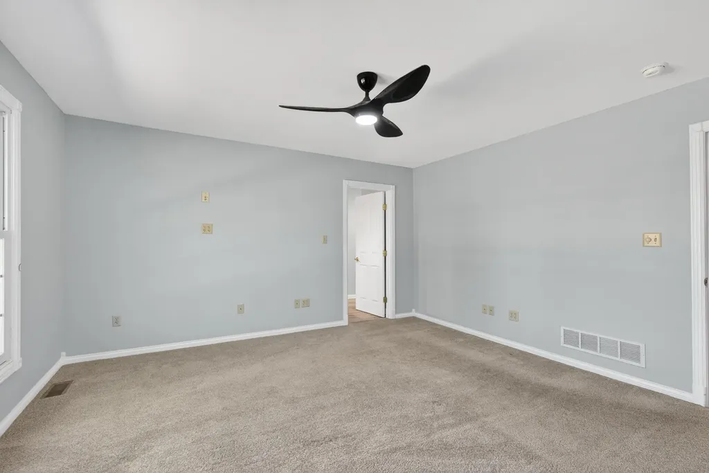725 Sovereign Drive Richmond KY 40475