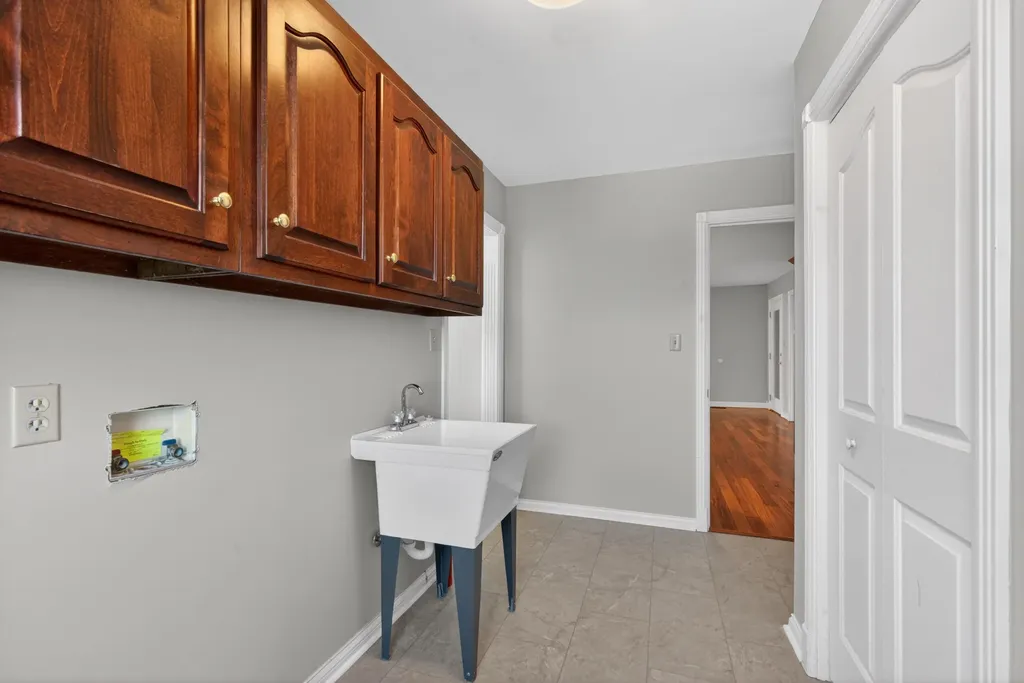 725 Sovereign Drive Richmond KY 40475