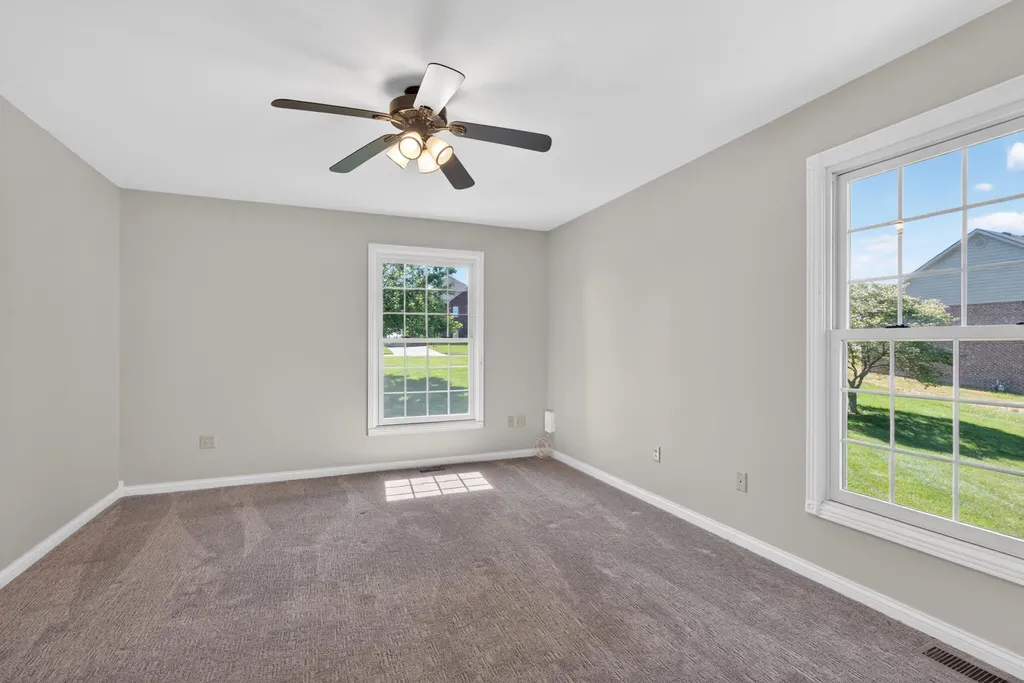 725 Sovereign Drive Richmond KY 40475