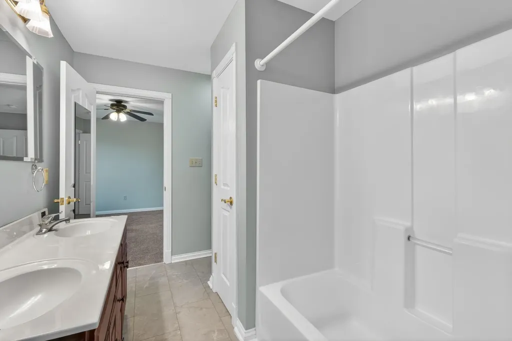 725 Sovereign Drive Richmond KY 40475