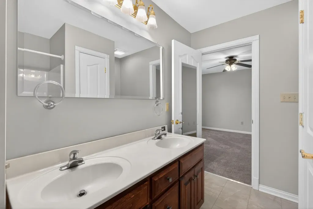 725 Sovereign Drive Richmond KY 40475