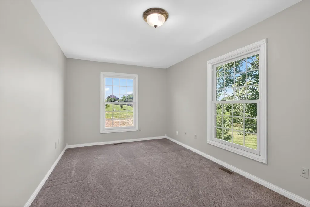 725 Sovereign Drive Richmond KY 40475