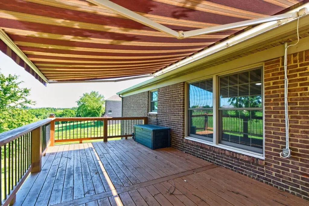 725 Sovereign Drive Richmond KY 40475