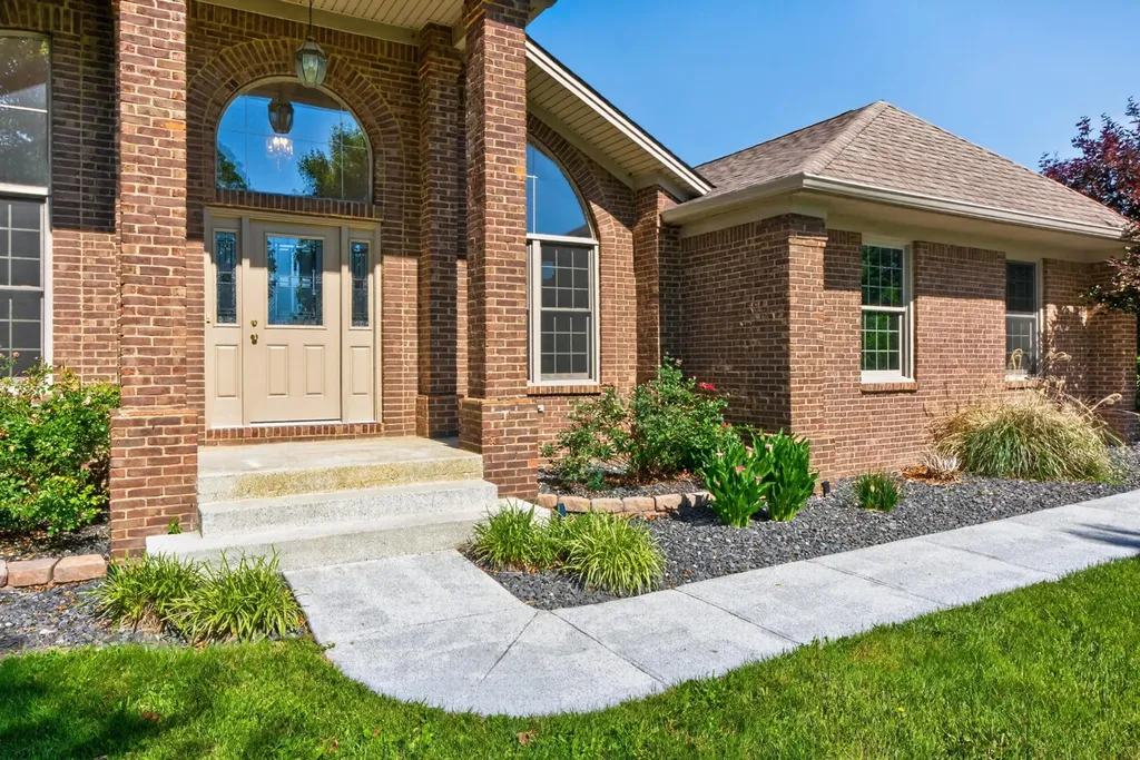 725 Sovereign Drive Richmond KY 40475