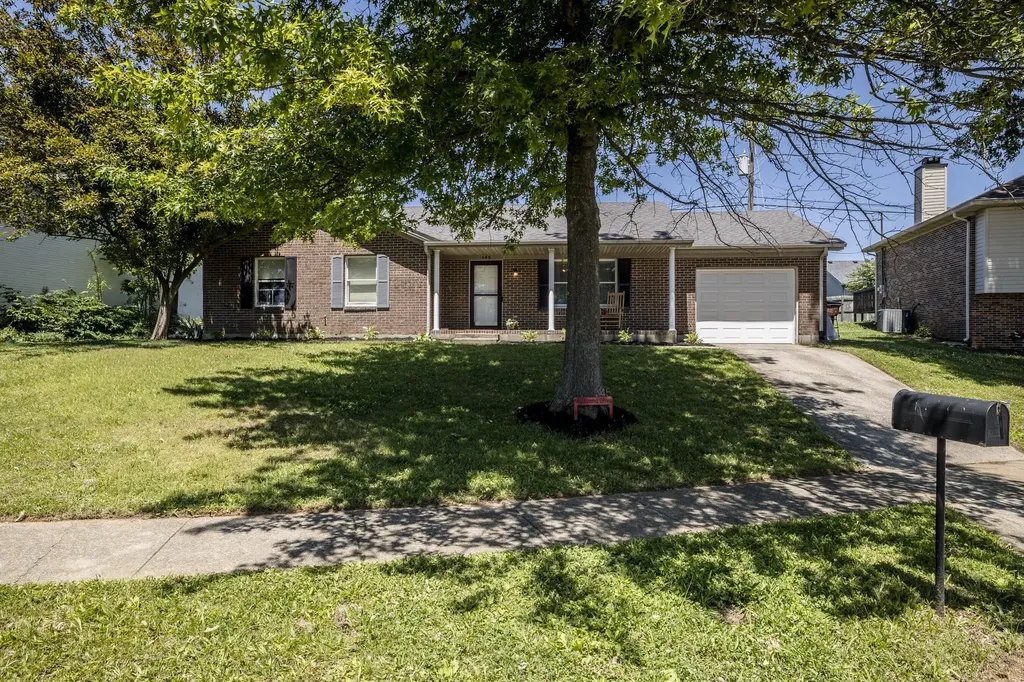145 Madonna Drive Nicholasville KY 40356