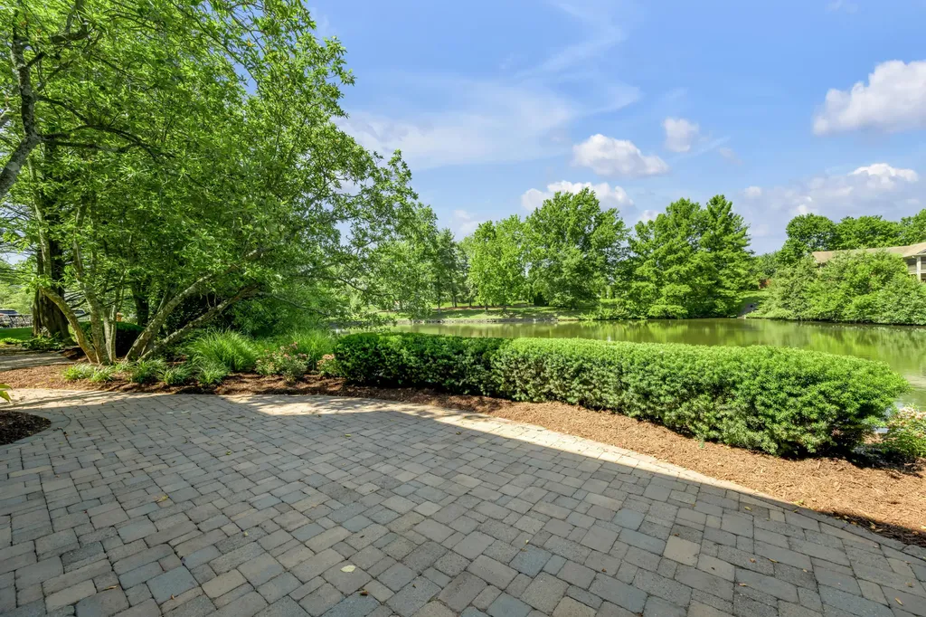 3516 Castlegate Wynd Lexington KY 40502