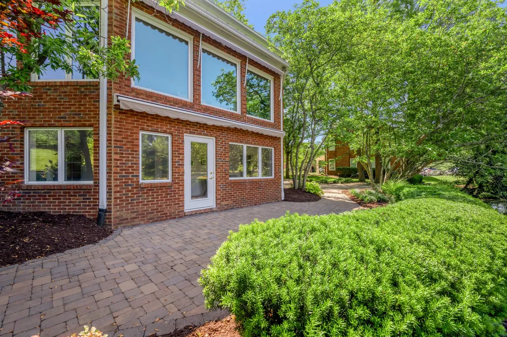 3516 Castlegate Wynd Lexington KY 40502