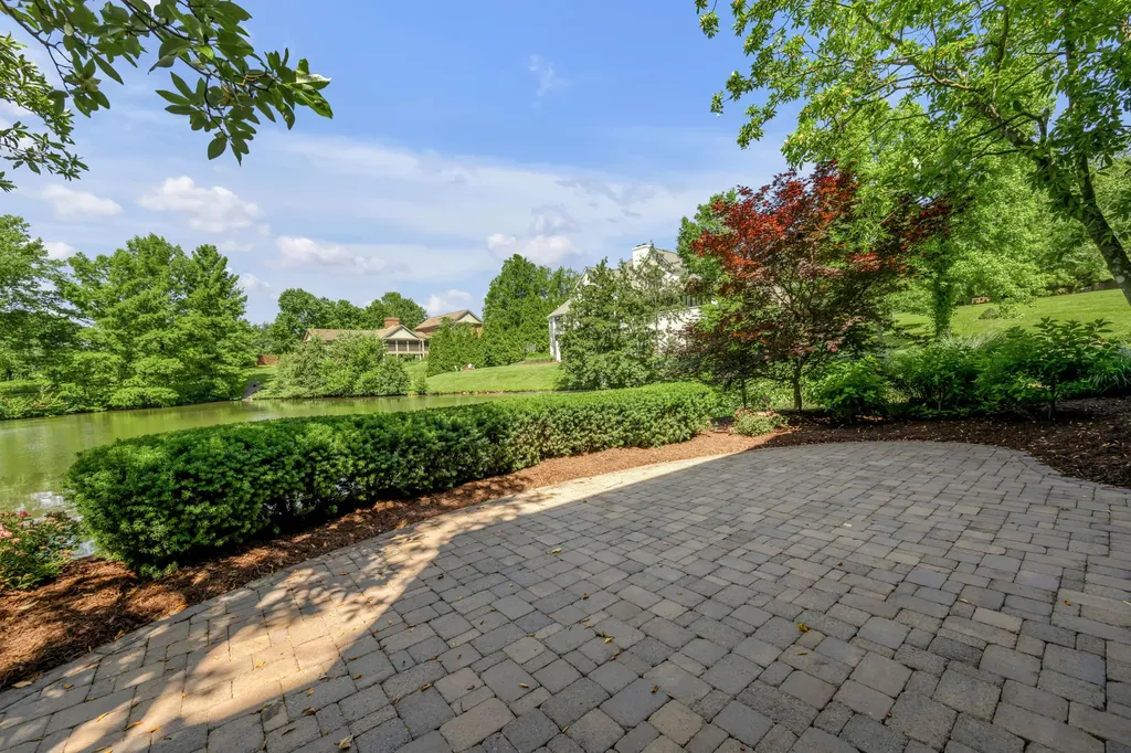 3516 Castlegate Wynd Lexington KY 40502