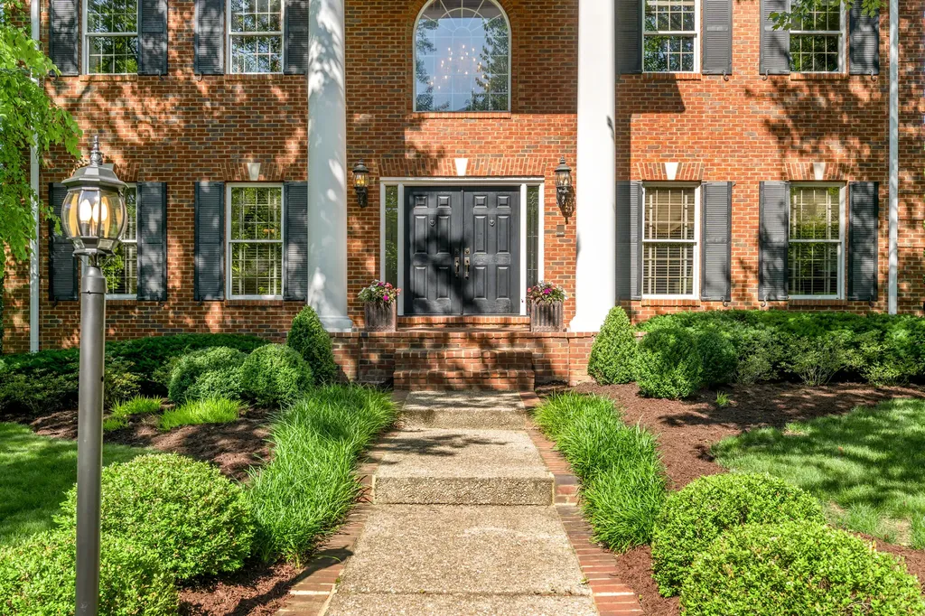 3516 Castlegate Wynd Lexington KY 40502