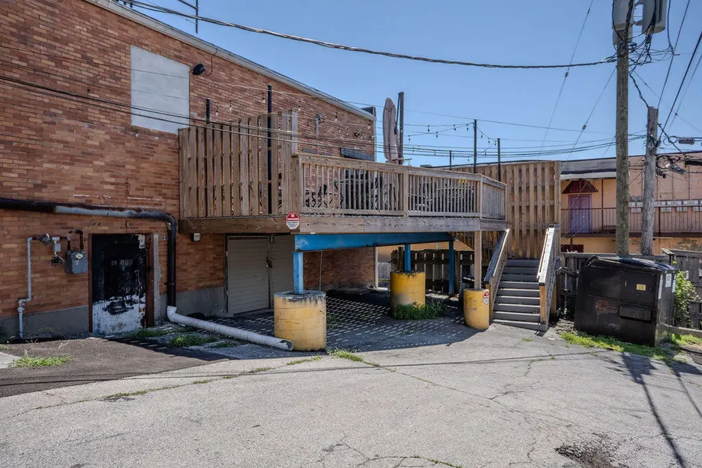 122 E Main Street Richmond KY 40475