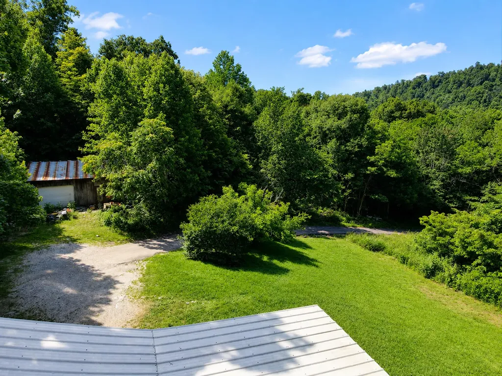 1493 Missouri Hollow Road Monticello KY 42633