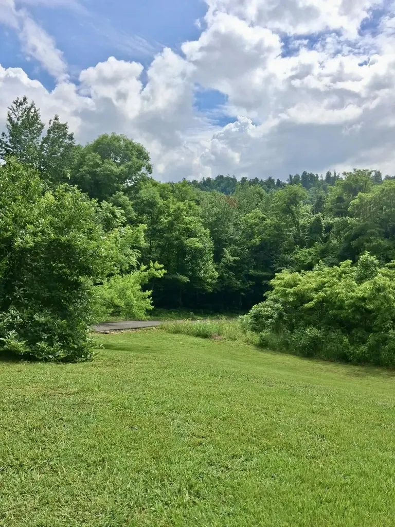 1493 Missouri Hollow Road Monticello KY 42633