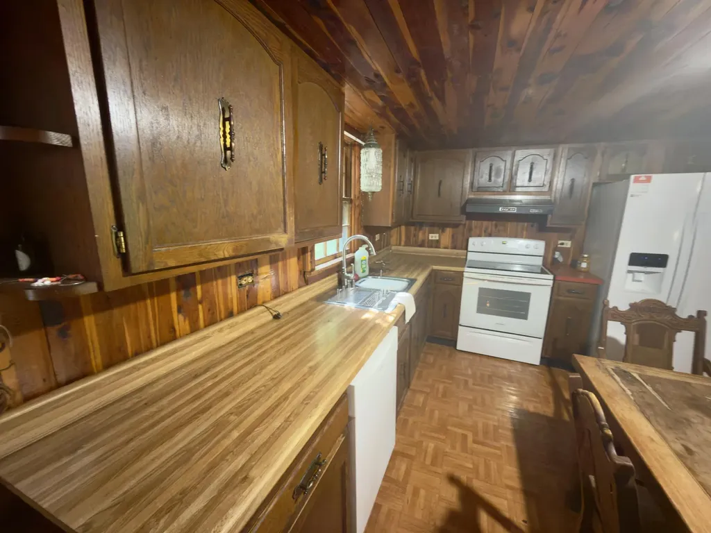 1493 Missouri Hollow Road Monticello KY 42633