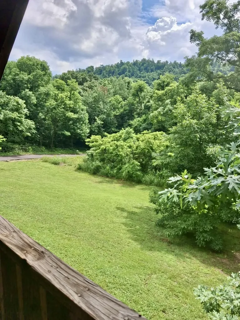 1493 Missouri Hollow Road Monticello KY 42633