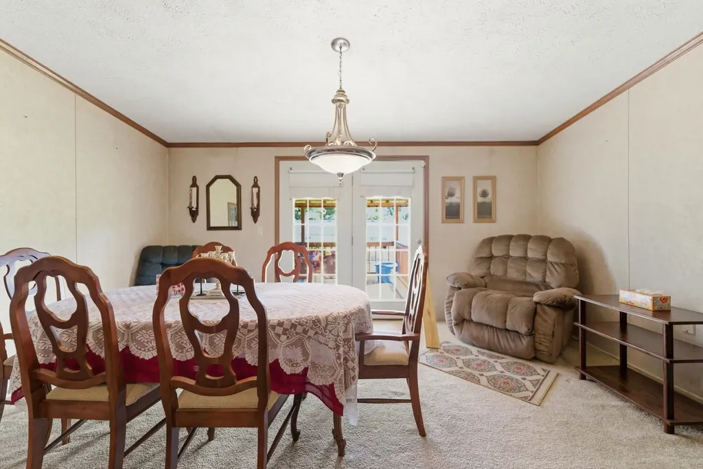 246 Briarwood Drive Burnside KY 42519
