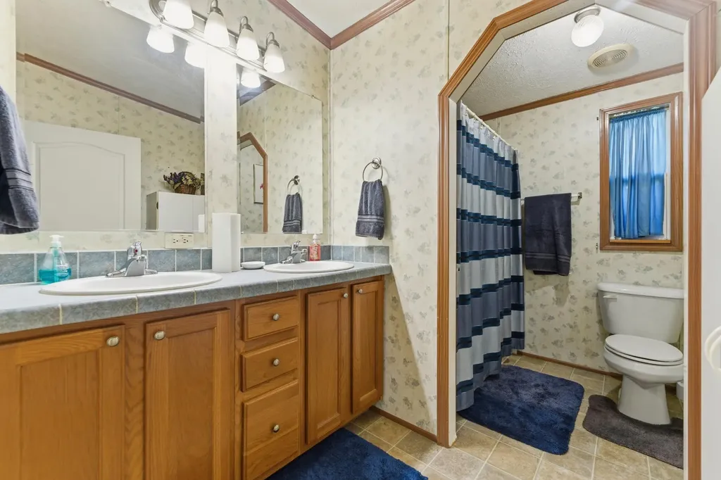 246 Briarwood Drive Burnside KY 42519