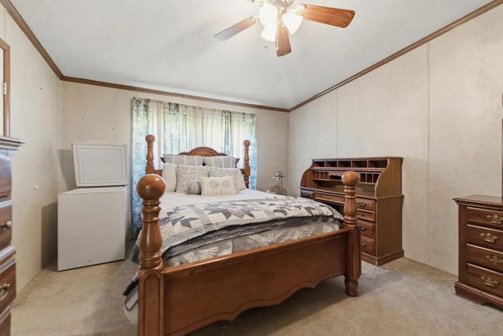246 Briarwood Drive Burnside KY 42519