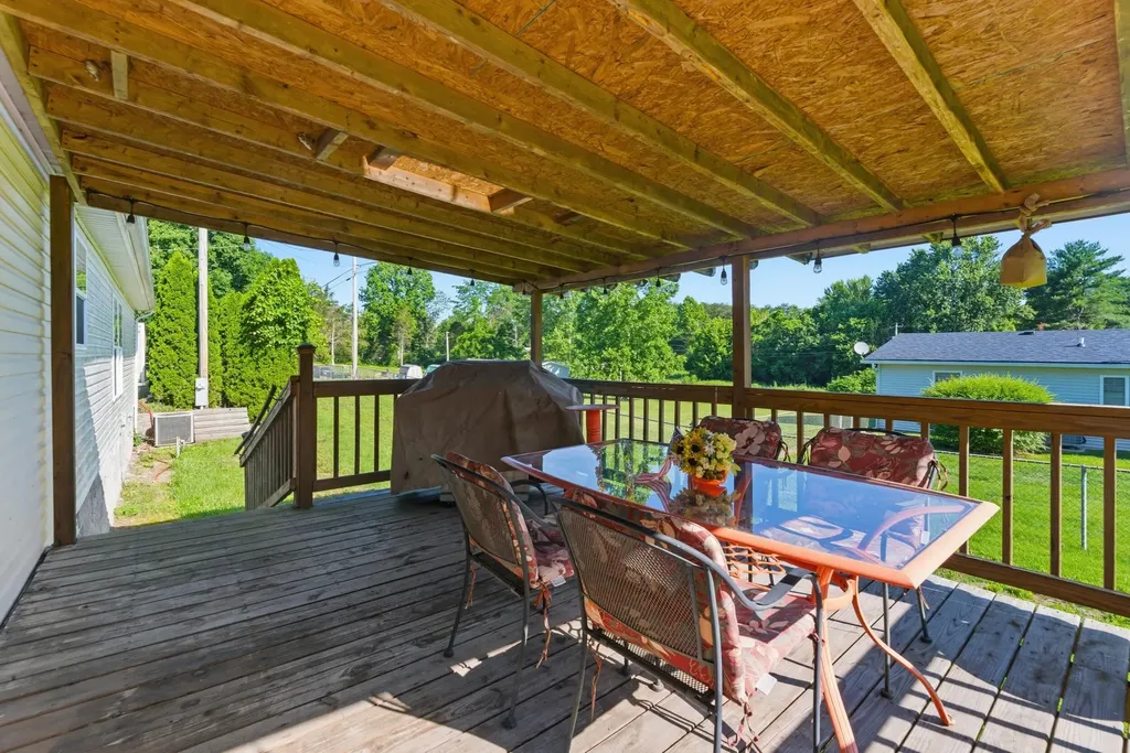 246 Briarwood Drive Burnside KY 42519