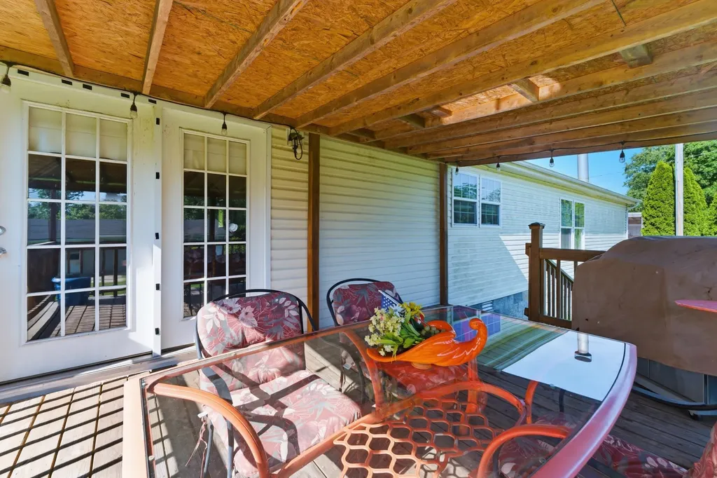 246 Briarwood Drive Burnside KY 42519