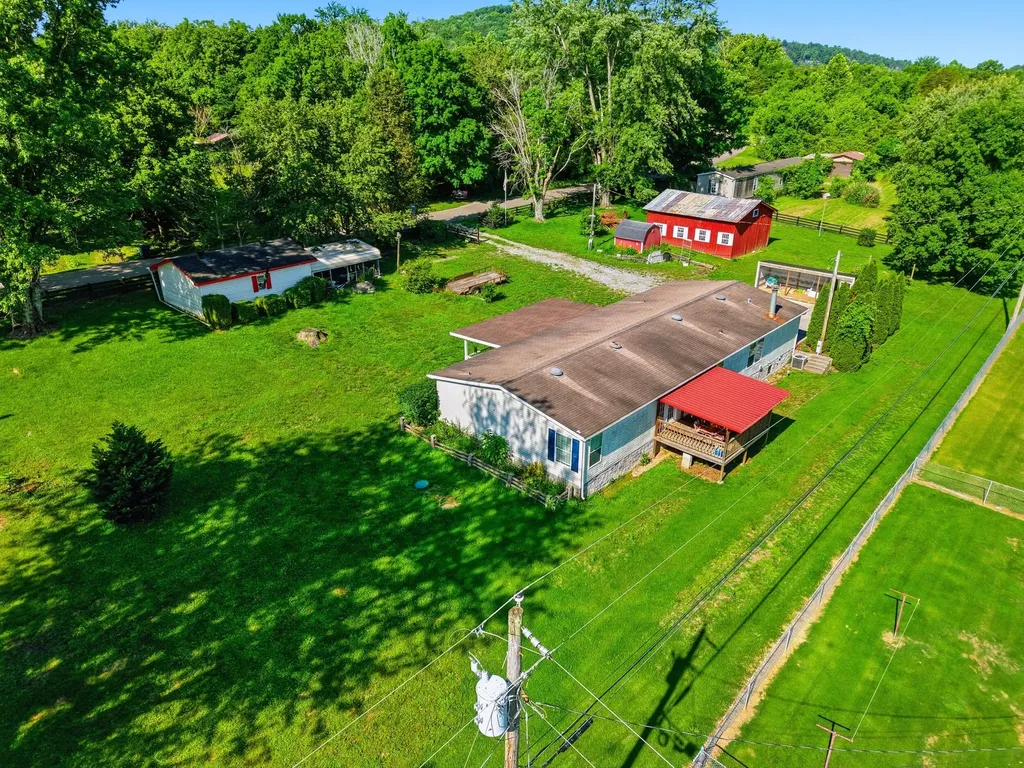246 Briarwood Drive Burnside KY 42519