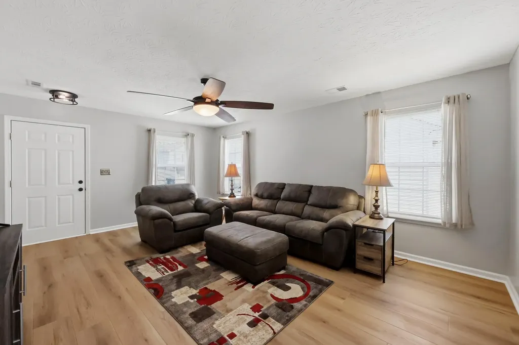 124 River Run Court Georgetown KY 40324
