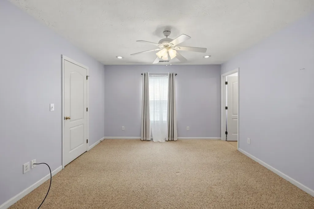 184 White Oak Trace Lexington KY 40511