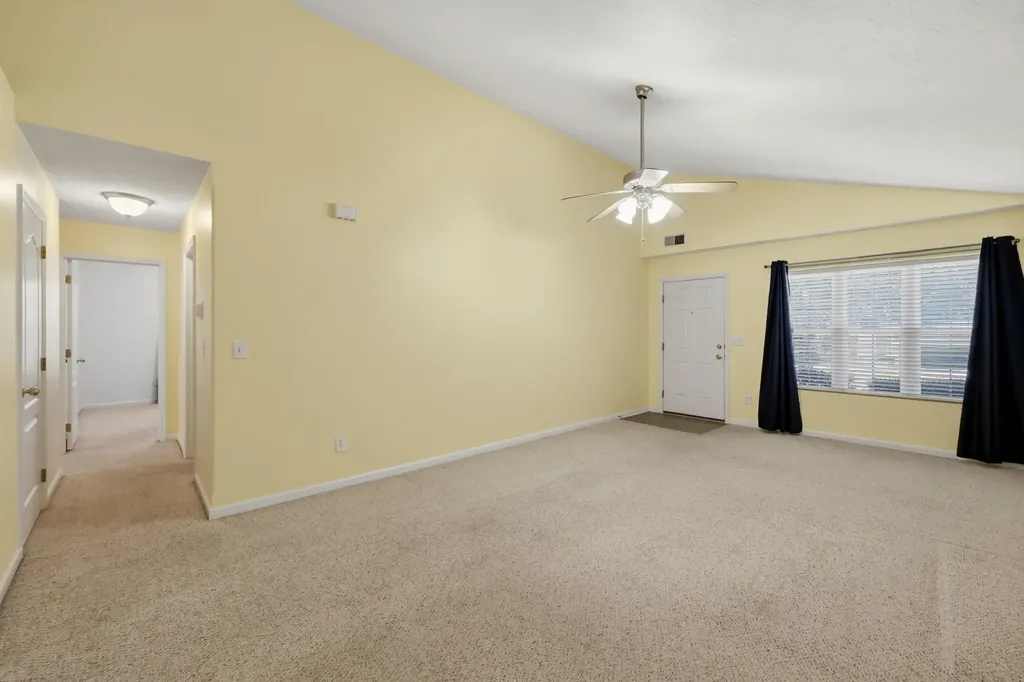 184 White Oak Trace Lexington KY 40511