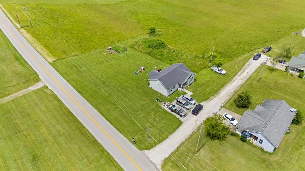 25 Winslow Clay City KY 40312