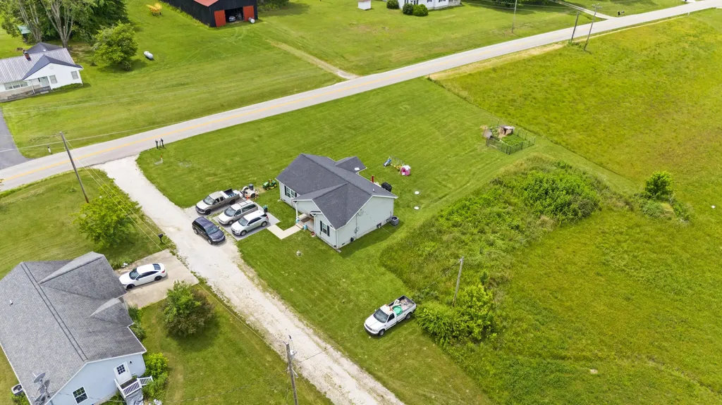 25 Winslow Clay City KY 40312