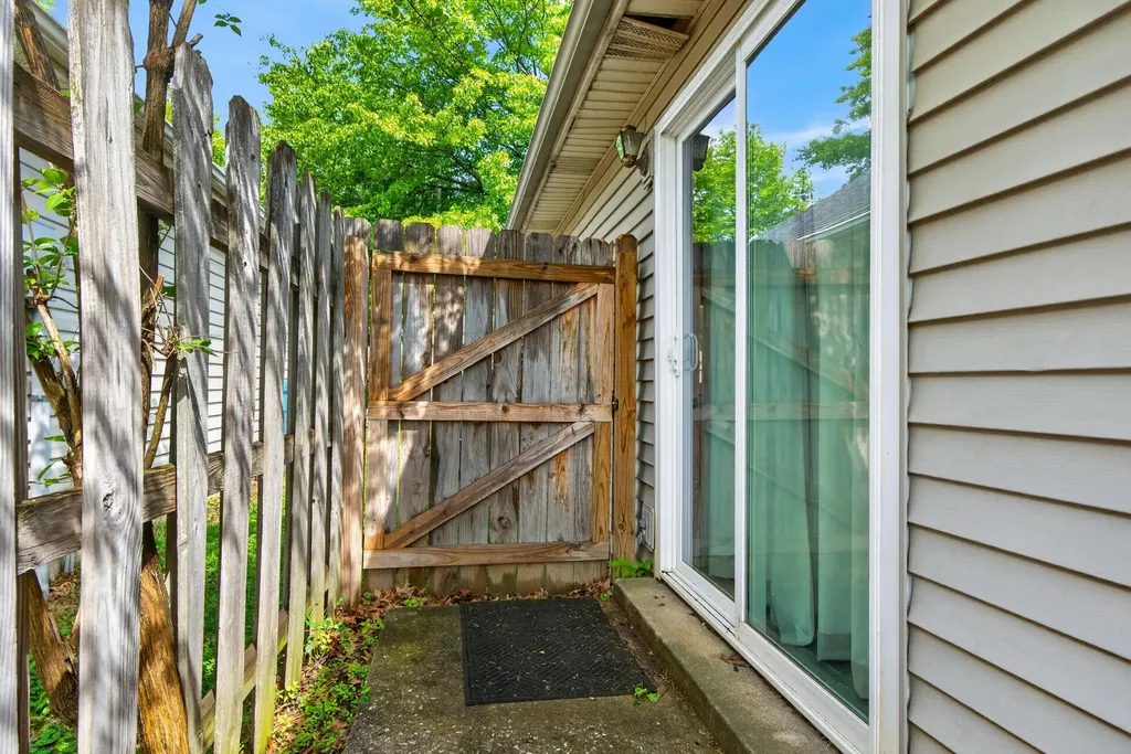 216 Pleasant Pointe Drive Lexington KY 40517