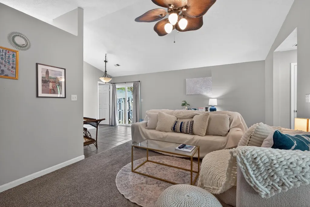 216 Pleasant Pointe Drive Lexington KY 40517