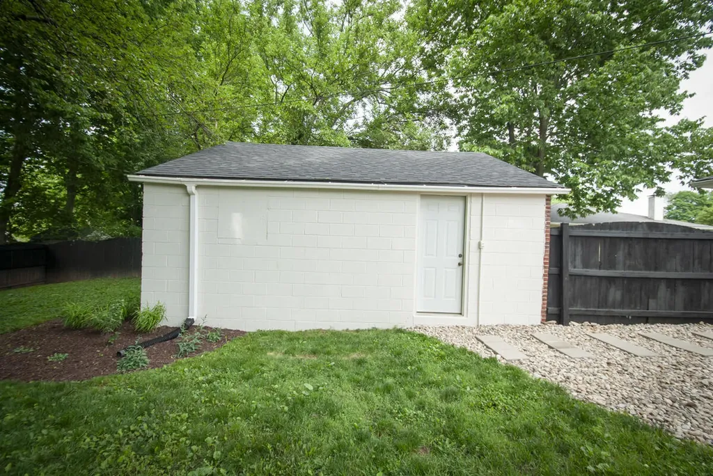 2183 Stephens Lane Lexington KY 40504
