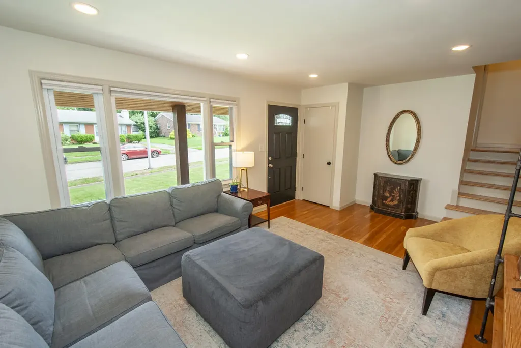 2183 Stephens Lane Lexington KY 40504