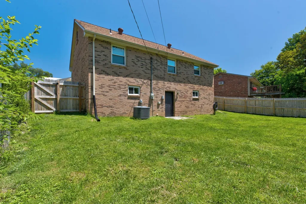 120 Tamarix Drive Mt Sterling KY 40353