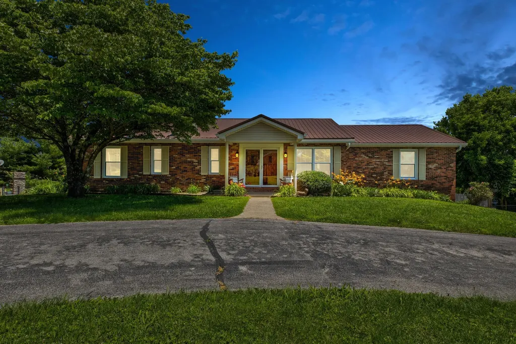 1207 Shadelawn Drive Mt Sterling KY 40353