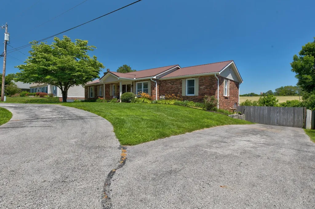 1207 Shadelawn Drive Mt Sterling KY 40353