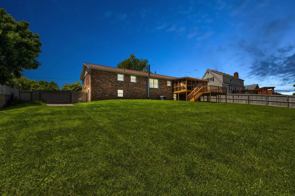 1207 Shadelawn Drive Mt Sterling KY 40353