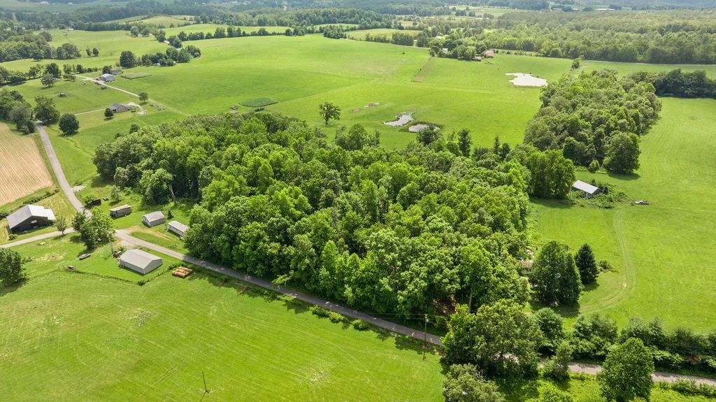 1545 Liberty Road Eubank KY 42567