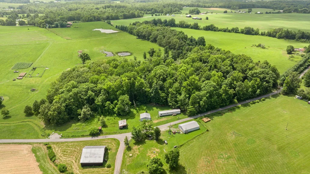 1545 Liberty Road Eubank KY 42567
