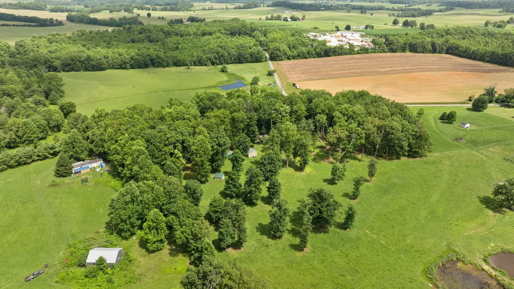 1545 Liberty Road Eubank KY 42567