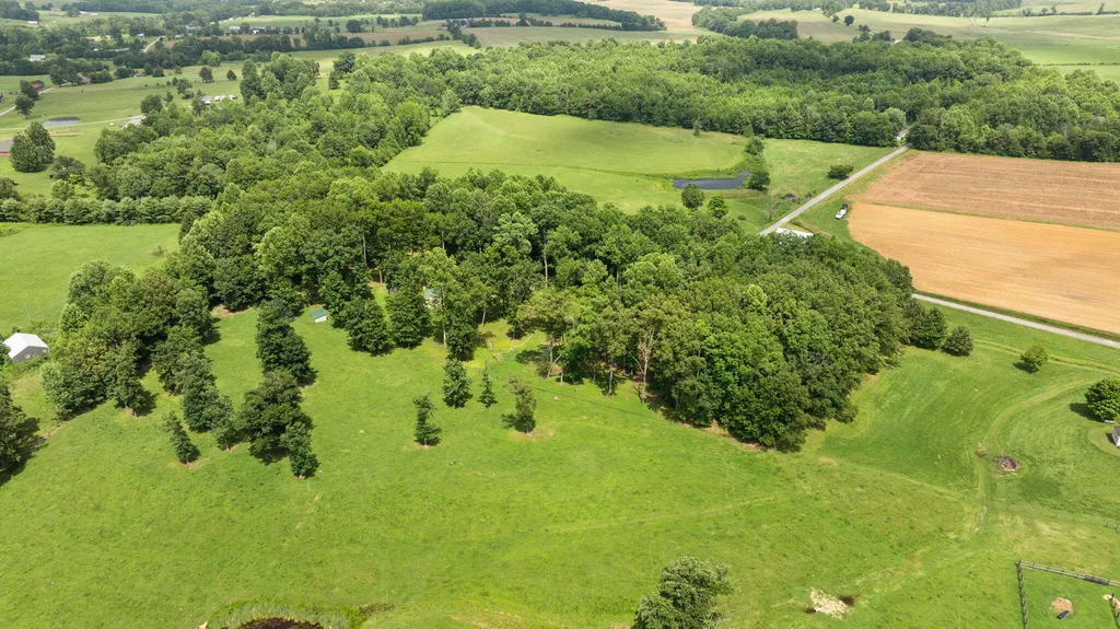 1545 Liberty Road Eubank KY 42567
