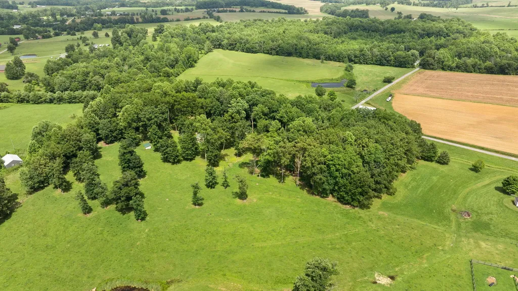 1545 Liberty Road Eubank KY 42567
