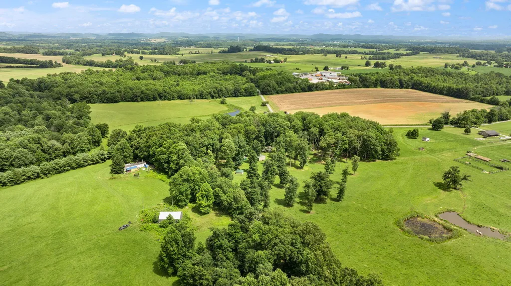 1545 Liberty Road Eubank KY 42567