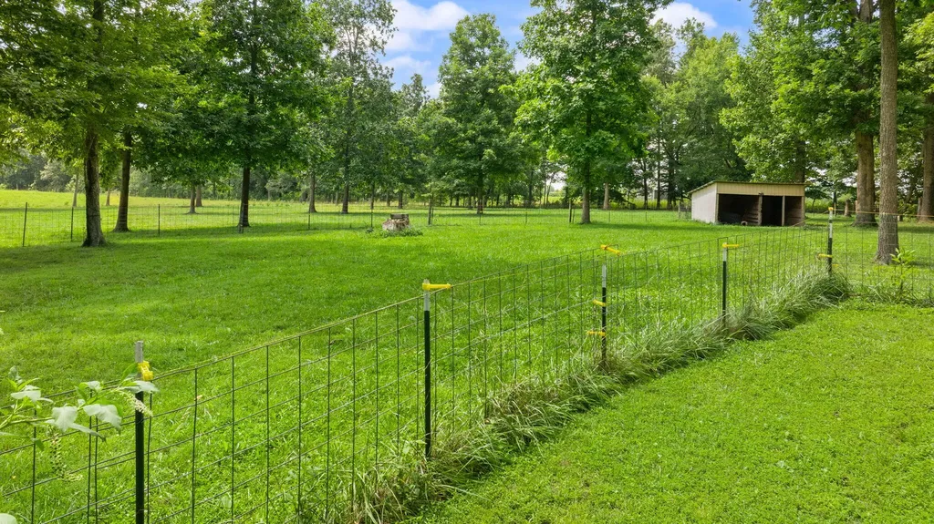 1545 Liberty Road Eubank KY 42567