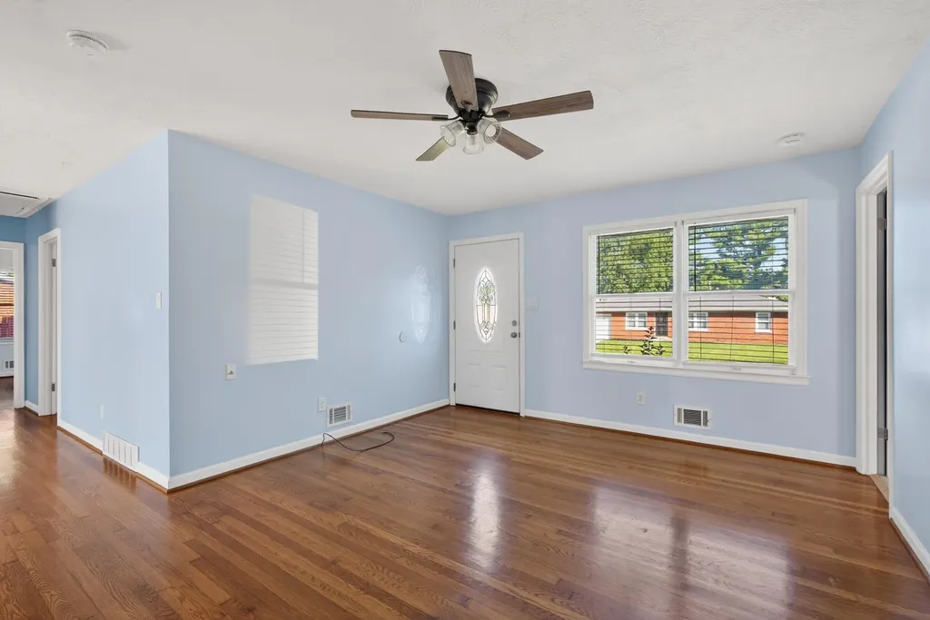 1740 Silver Lane Lexington KY 40505