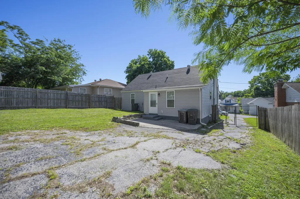 20 Jackson Street Winchester KY 40391