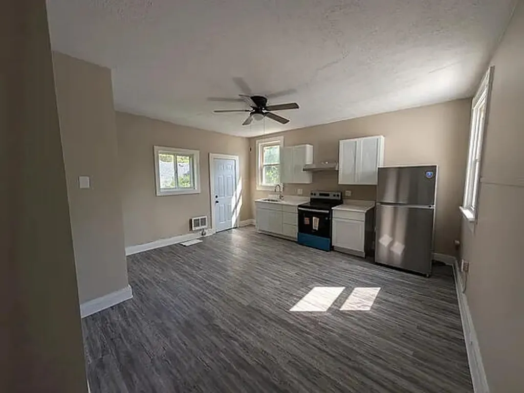 254 Mount Airy Avenue Paris KY 40361